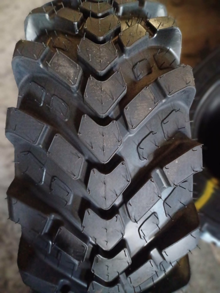 14×17.5 R14T TIRE NEW COSMETIC BLEM 6PLY 14175 14 17.5