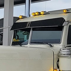 2 Piece Window Bus Glass For Peterbilt 379, 388, 389 , 386 #PFT-BG-379/389-RT