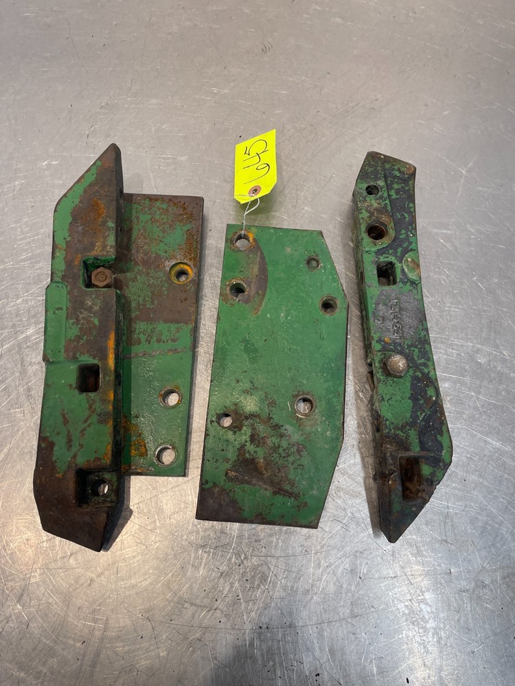 John Deere 2020 Tractor 3pt Sway Blocks & Plates T21463