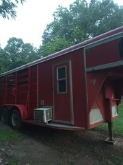 (Weekender) Setup A/C Loft 4 Horse Single Bay Slant Loading Gooseneck Trailer