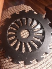 International Harvester IH Planter Hopper Medium Corn Cast Iron Seed Plate-1795A