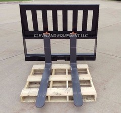 3,000 LB PALLET FORKS & FRAME ATTACHMENT New Holland Mustang Skid Steer Loader