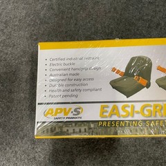 APV-S SAFETY PRODUCTS Easi-Grip Industrial Seatbelt for Forklift, Black/Orange