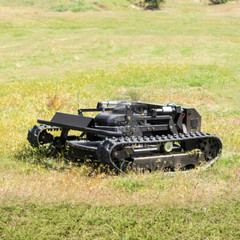 Remote Control Gasoline Lawn Mower All Terrain Outdoor Off-Road Reclamation