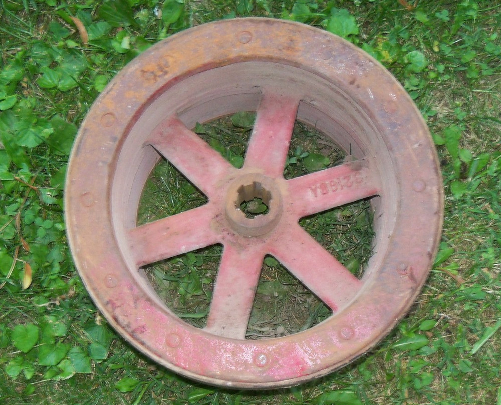 13″ OD, 6-1/2″ Flat Belt Pulley Massey Ferguson Harris 32198-A, 1-3/8″ 6 Splines