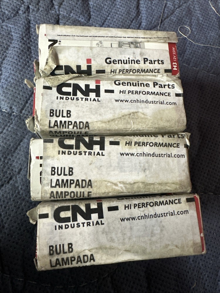 CNH 1102258 Halogen Bulbs OEM