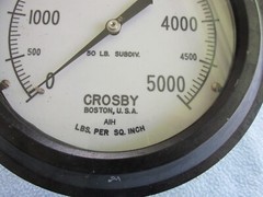VINTAGE CROSBY BOSTON, USA 0-5000 LBS. PER SQ. INCH GAUGE