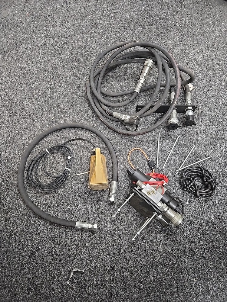 NOS 3rd Functional Valve Kit (Vk12) For Mahindra 2545CL TRPB#12 E-4