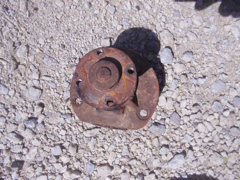 Case VAC tractor engine motor main water pump drive bracket fan mount