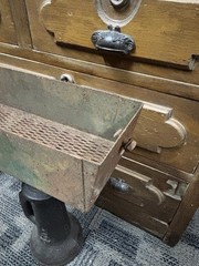 NICE USED TOOL BOX FOR JOHN DEERE TRACTOR 2 Cylinder A B etc