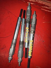 Isuzu 4LE2X4 Glow Plugs 4 Cylinder Diesel Engine Oem