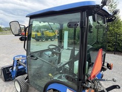 UNUSED 2023 NEW HOLLAND WORKMASTER 25S- ENCLOSED CAB W/ HEAT- LOADER- ONLY 9HRS!