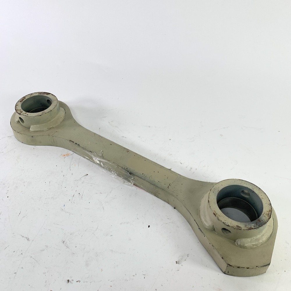 Case CNHI Lifting Eye Link 15-1/4″ Center to Center 2-1/4″ Bore