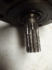 case 1816b drive motor 1816 1816c ( splines have wear)