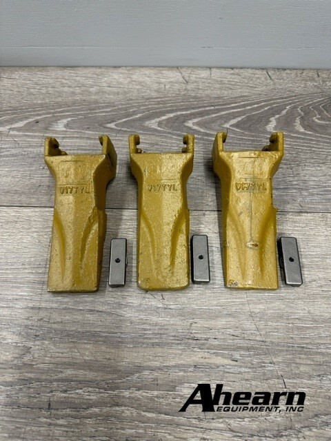 V17 Style Digging TEETH 3 PK & LOCK PINS Excavator V17TYL