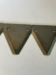 John Deere Dura-Cut 4 Pack Of Sickle Sections E76373 New Old Stock