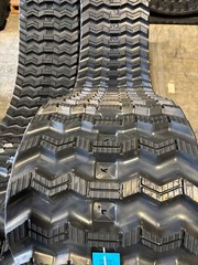 16″ Zig Zag Rubber Tracks 400X86X52 Fits T630, T650, SVL65, SVL75 FREE SHIPPING