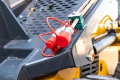 New 23HP Mini Skid Steer Loader Stand On EPA Certified Engine Electric Start