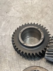 White 2-135 Tractor Transmission Gears 303220524 303209121