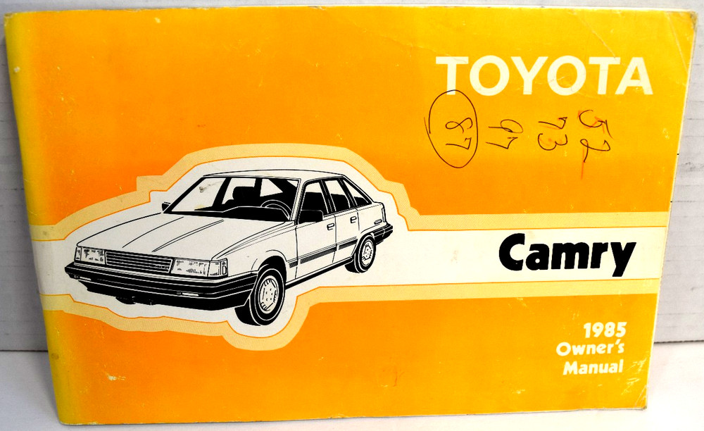 1985 Toyota Camry Owner’s & Maintenance Manual OM32412U *GOOD*