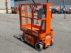2020 Snorkel TM12E 12′ Electric Vertical Mast Lift Personnel Man Aerial bidadoo