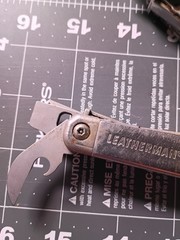 Leatherman Surge ™ Multi-Tool Pliers, Stainless Steel Multitool with Knife, Saw,