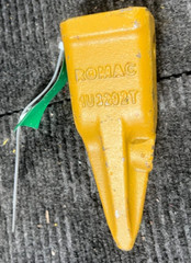 (QTY 5) Romac Bucket Tooth 1U3202T Fits Caterpillar J200 Series Excavator