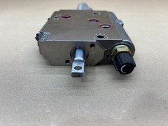 Rexroth 0 521 610 071 Distributor Spool Valve Slice Hydraulic Tractor Part