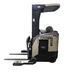 Crown RR5010-35 Narrow Aisle Reach Truck W/ Sideshift 3500Lbs Cap 198″ Lift 24V