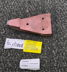 (QTY 1) Triangle Shape Bucket Tooth Copper Color, 5-3/8″ Length 23A3863A2