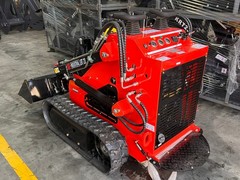 CFG LRT23 880KG Mini Skid Steer Track Loader 23HP Gas EPA RATO Engine w/Bucket