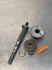 1979 John Deere 950 Tractor Transmission Shaft & Gears