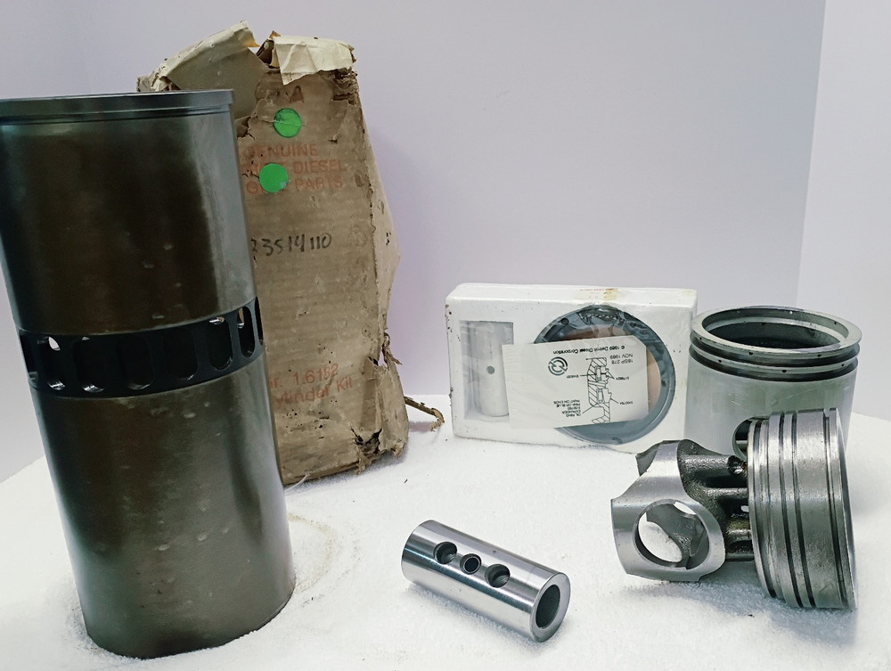 GENUINE Detroit Diesel 23514110 Cylinder Kit SERIES 71 90 DAY RETURNS