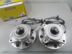 MOOG NEW Front Wheel Bearing Hub Assy 515162 NOS Part (LOT OF 2) 0810