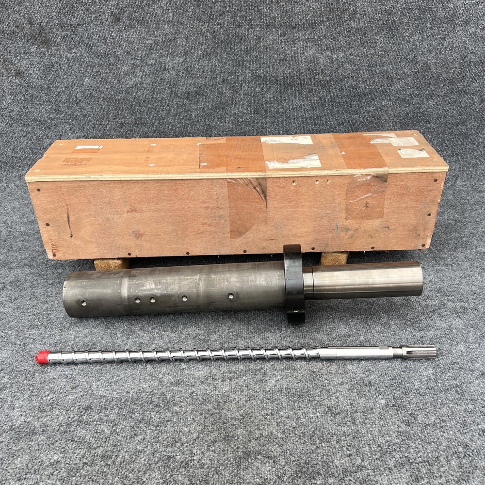 Injection molding cavity AS114A110-01 with spiral shaft 34022H720-00 New