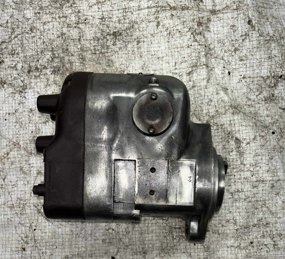 American Bosch MJB4A Magneto Tractor Engine Ignition Assembly Untested