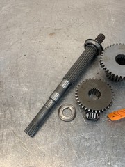 1979 John Deere 950 Tractor Transmission Shaft & Gears