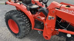 2023 KUBOTA L3302 TRACTOR WITH LA526 LOADER – 4X4 – HYDROSTATIC – LOW HR MACHINE