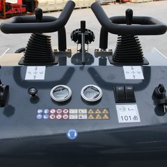 Mini Skid Steer Loader 13.5HP B&S Engine EPA Standing Crawler Tracked Loader