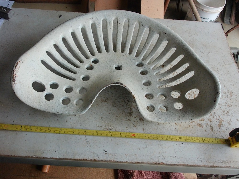 Vintage Cast Iron Tractor Seat Unbranded Painted Lot 26-16-20-P