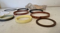 PY01V00043R400 SEAL KIT FORD/NEW HOLLAND NEW