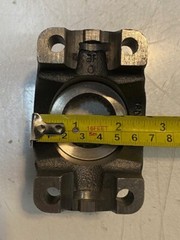 End Yoke C-268391 | 3-5/8″ L 2-1/2″ W 32mm Bore 8mm Bolt Holes 24-Spline