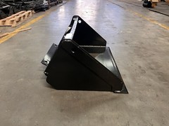AGT 32 inch Toothless Bucket for Mini Skid Steer Loader Bucket Without Teeth