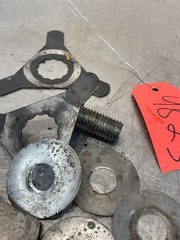 Massey Ferguson MF 2775 Tractor Rear Axle Planetary Plates & Hardware
