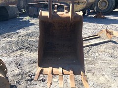 GEITH 22in. BACKHOE BUCKET