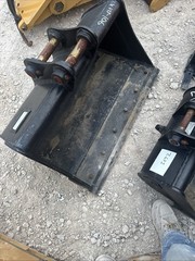 Sany SY26 36 Inch Mini excavator Ditching Bucket 40 Mm Pins Clean Up New