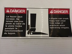 LIFTGATE WARNING STICKER 20426 FRENCH/ENGLISH 8-3/4″X 4-1/4″ NNB