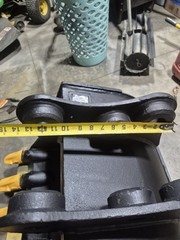 24″ Excavator Bucket
