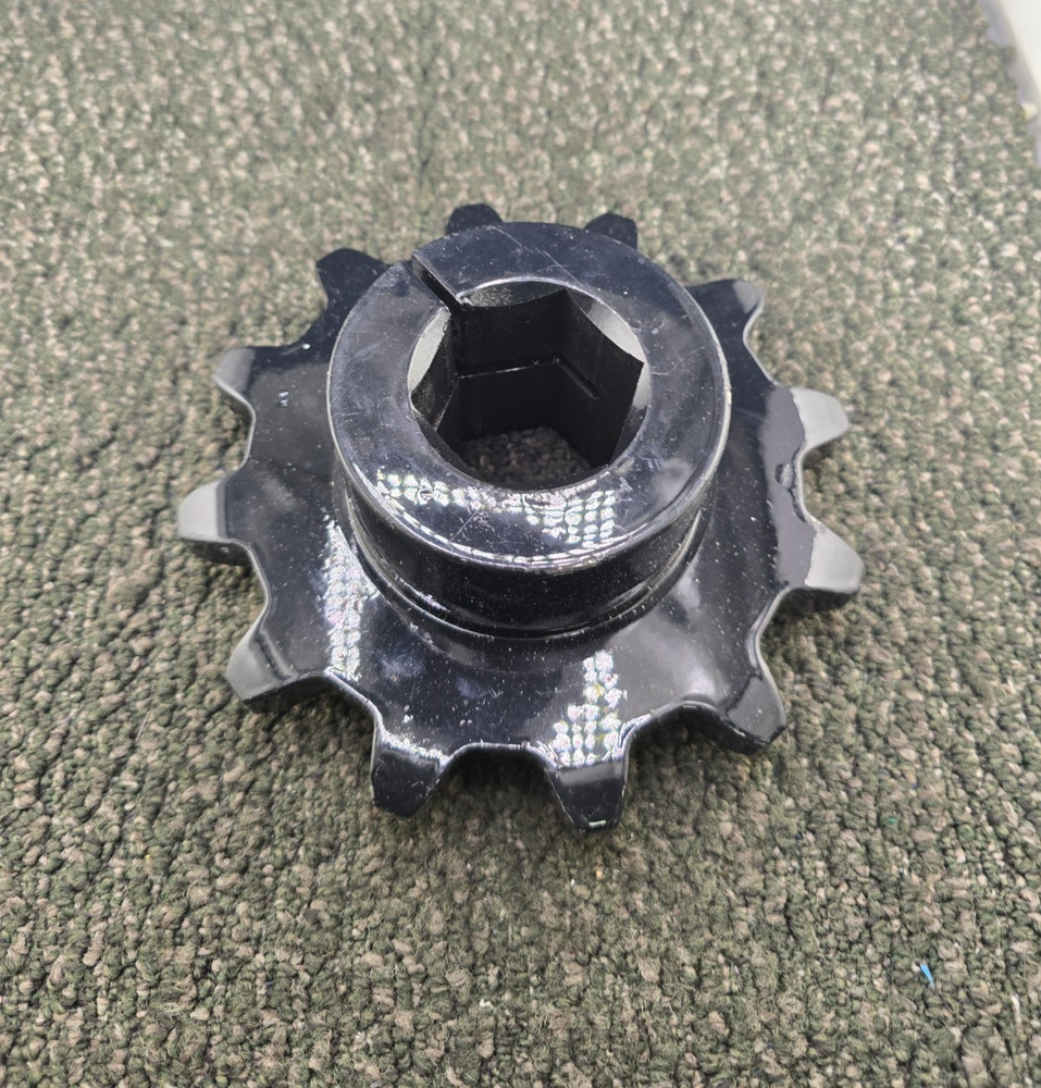Heavy Duty Feeder Chain Sprocket Replacement 12 Tooth Black
