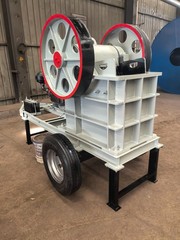 150*250 jaw crusher small mini home use gold ore crusher rock crusher price